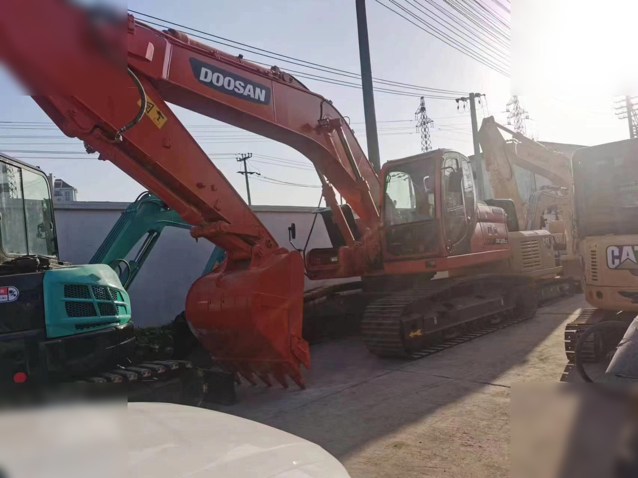 DOOSAN DX225 LC-5 - Excavadora de cadenas: foto 3 DOOSAN DX225 LC-5 - Excavadora de cadenas: foto 3