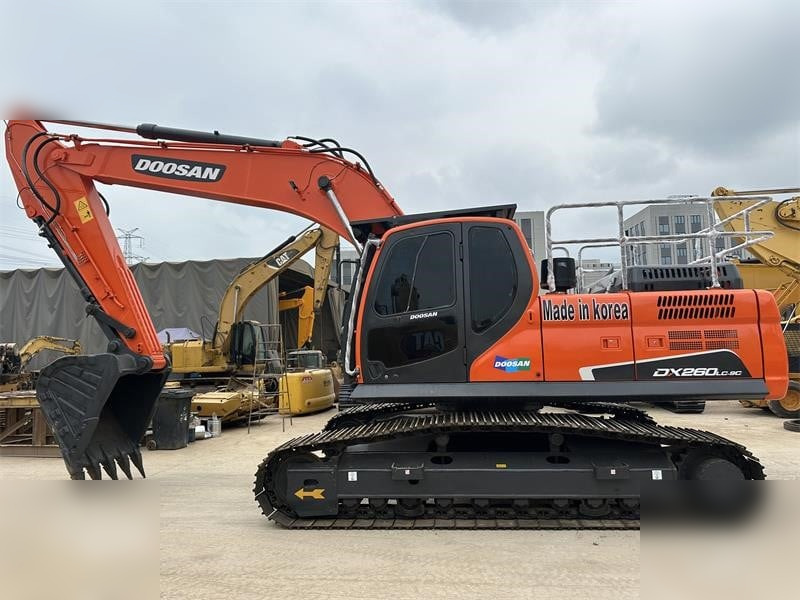 DOOSAN DX260 LC - Excavadora de cadenas: foto 1 DOOSAN DX260 LC - Excavadora de cadenas: foto 1
