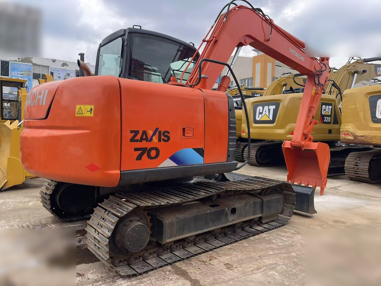 HITACHI ZX70 - Excavadora de cadenas: foto 3 HITACHI ZX70 - Excavadora de cadenas: foto 3