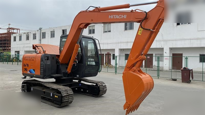 HITACHI ZX70 - Excavadora de cadenas: foto 2 HITACHI ZX70 - Excavadora de cadenas: foto 2