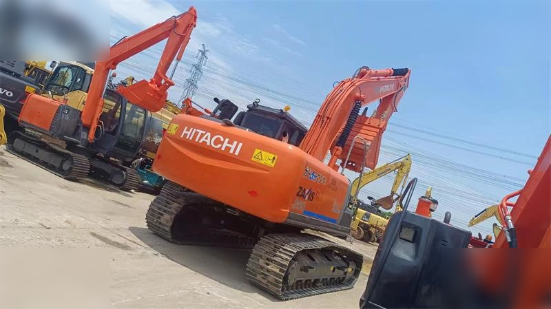HITACHI ZX70 - Excavadora de cadenas: foto 1 HITACHI ZX70 - Excavadora de cadenas: foto 1