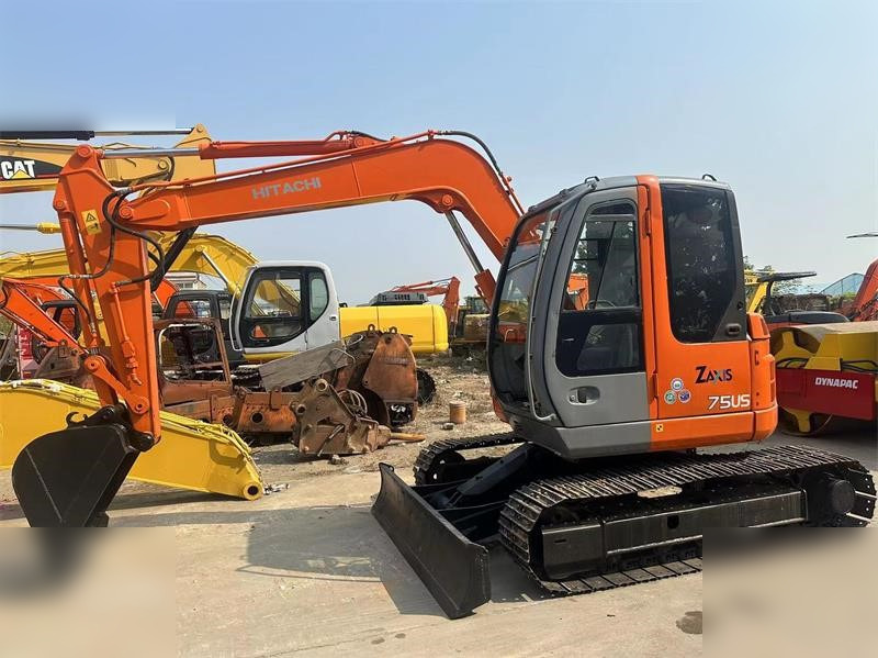 HITACHI ZX75US - Excavadora de cadenas: foto 1 HITACHI ZX75US - Excavadora de cadenas: foto 1