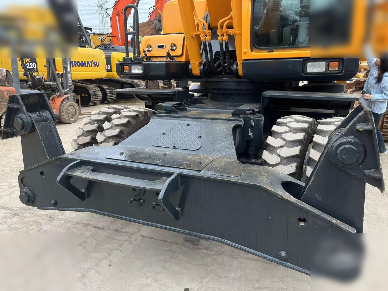 Excavadora de ruedas HYUNDAI ROBEX 210W-9: foto 6