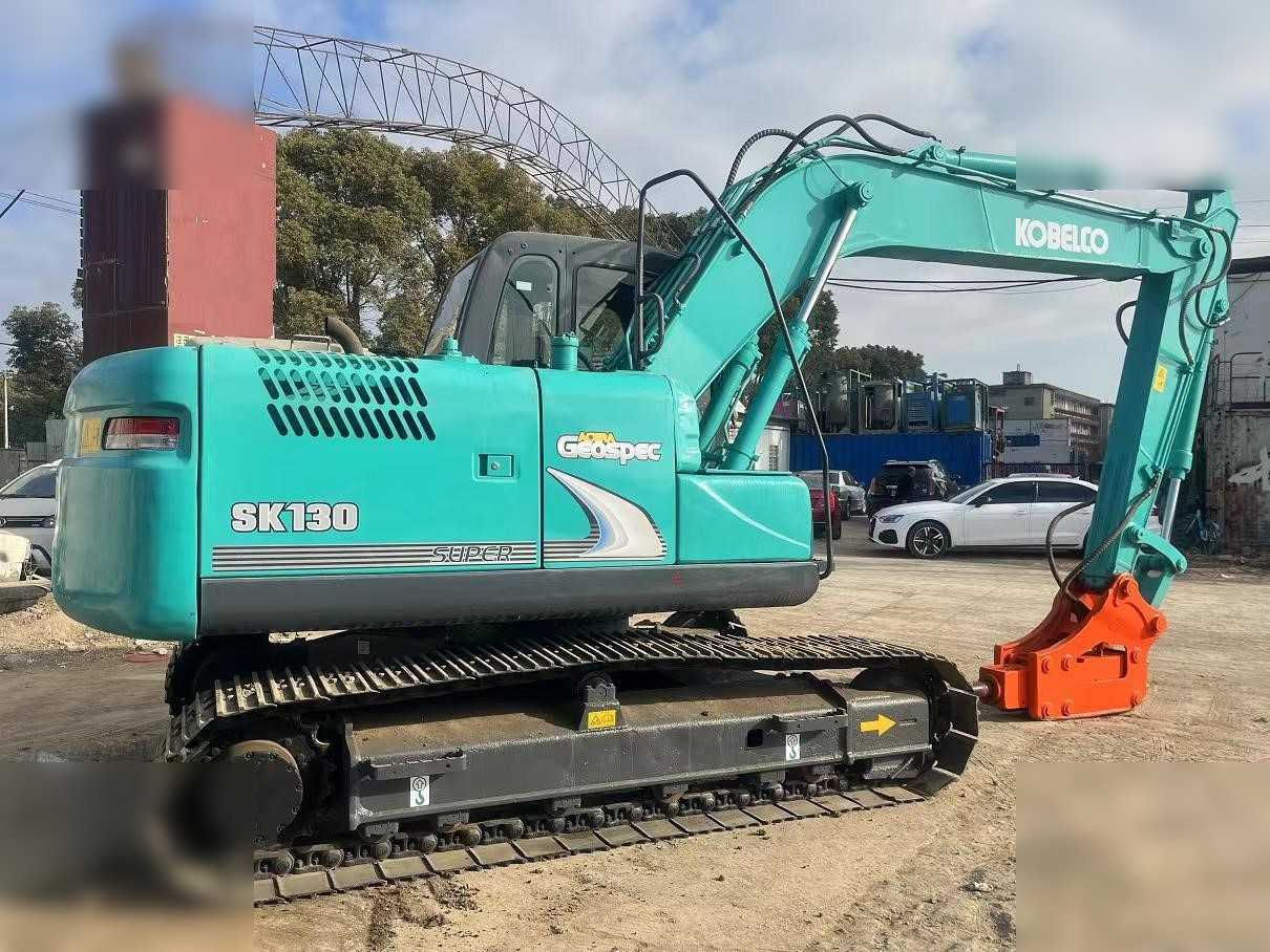 KOBELCO SK130-8 - Excavadora de cadenas: foto 1 KOBELCO SK130-8 - Excavadora de cadenas: foto 1