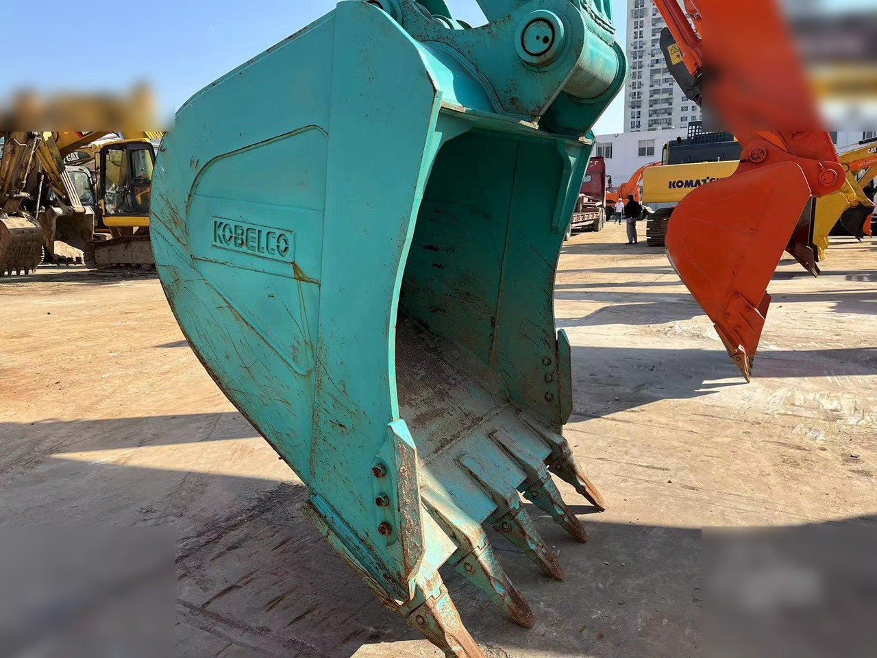 KOBELCO SK350D - Excavadora de cadenas: foto 4 KOBELCO SK350D - Excavadora de cadenas: foto 4
