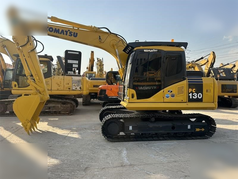 KOMATSU PC130-7 - Excavadora de cadenas: foto 1 KOMATSU PC130-7 - Excavadora de cadenas: foto 1