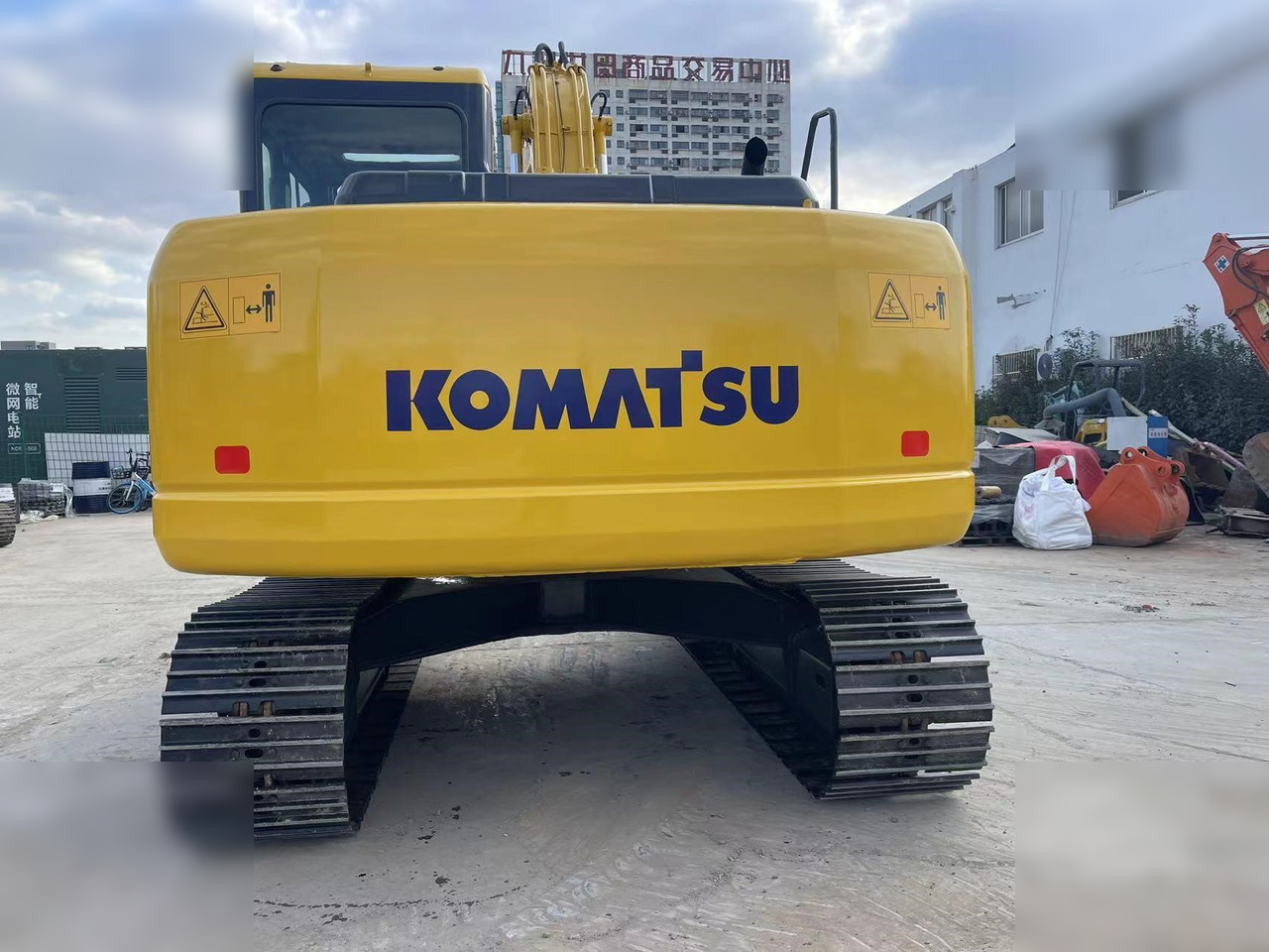 KOMATSU PC130-7 - Excavadora de cadenas: foto 4 KOMATSU PC130-7 - Excavadora de cadenas: foto 4