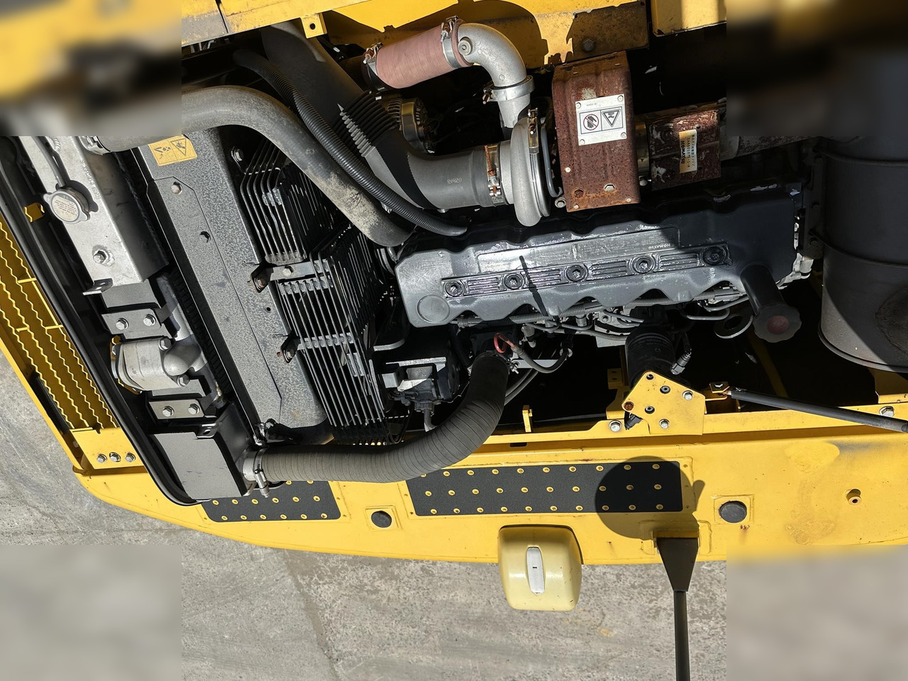 KOMATSU PC200-8 - Excavadora de cadenas: foto 5 KOMATSU PC200-8 - Excavadora de cadenas: foto 5