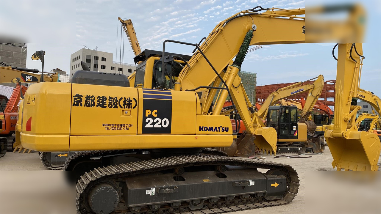KOMATSU PC220-8 - Excavadora de cadenas: foto 1 KOMATSU PC220-8 - Excavadora de cadenas: foto 1