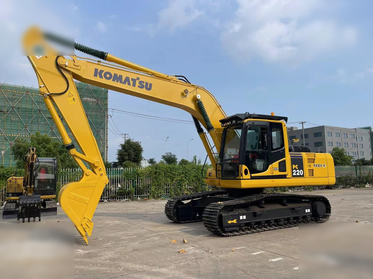 KOMATSU PC220-8 - Excavadora de cadenas: foto 1 KOMATSU PC220-8 - Excavadora de cadenas: foto 1