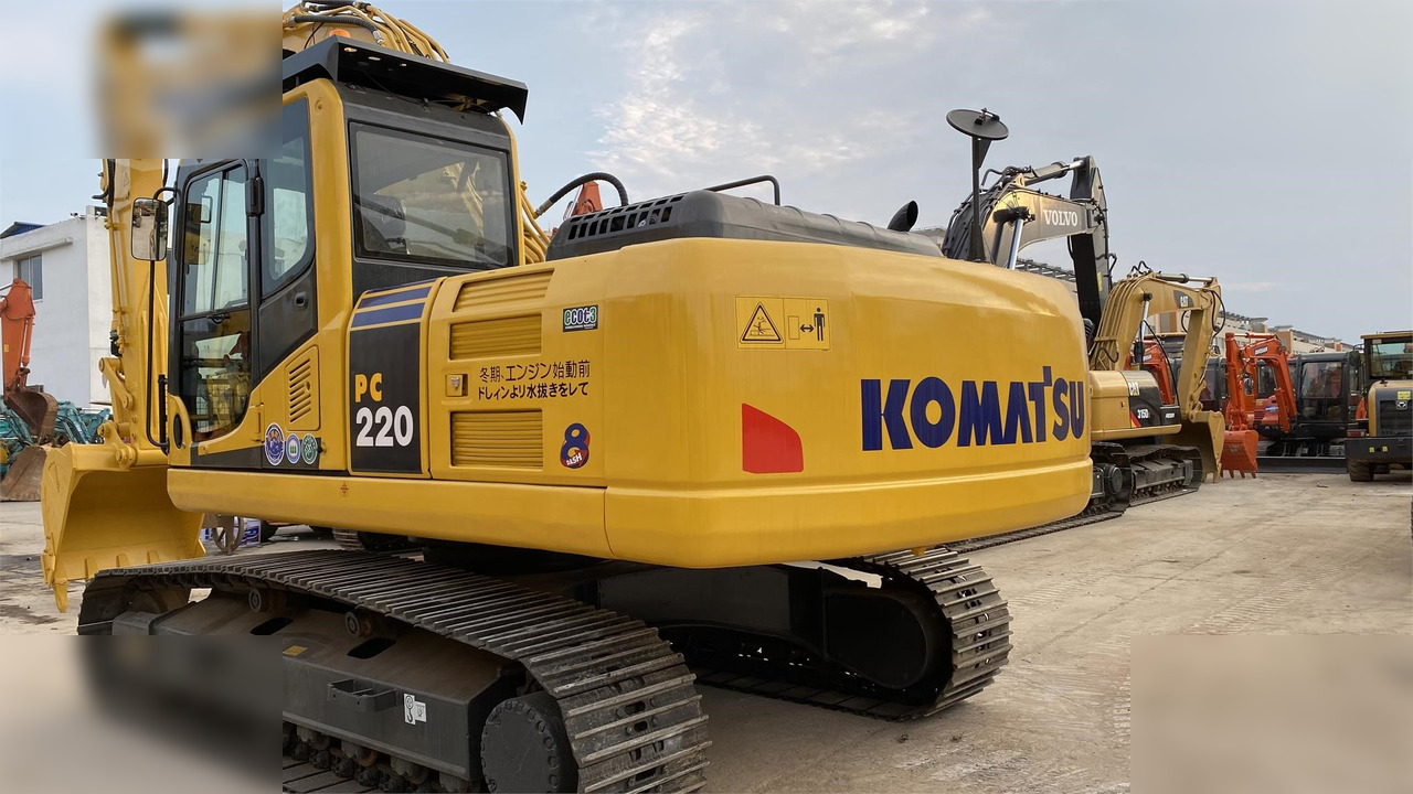 KOMATSU PC220-8 - Excavadora de cadenas: foto 5 KOMATSU PC220-8 - Excavadora de cadenas: foto 5