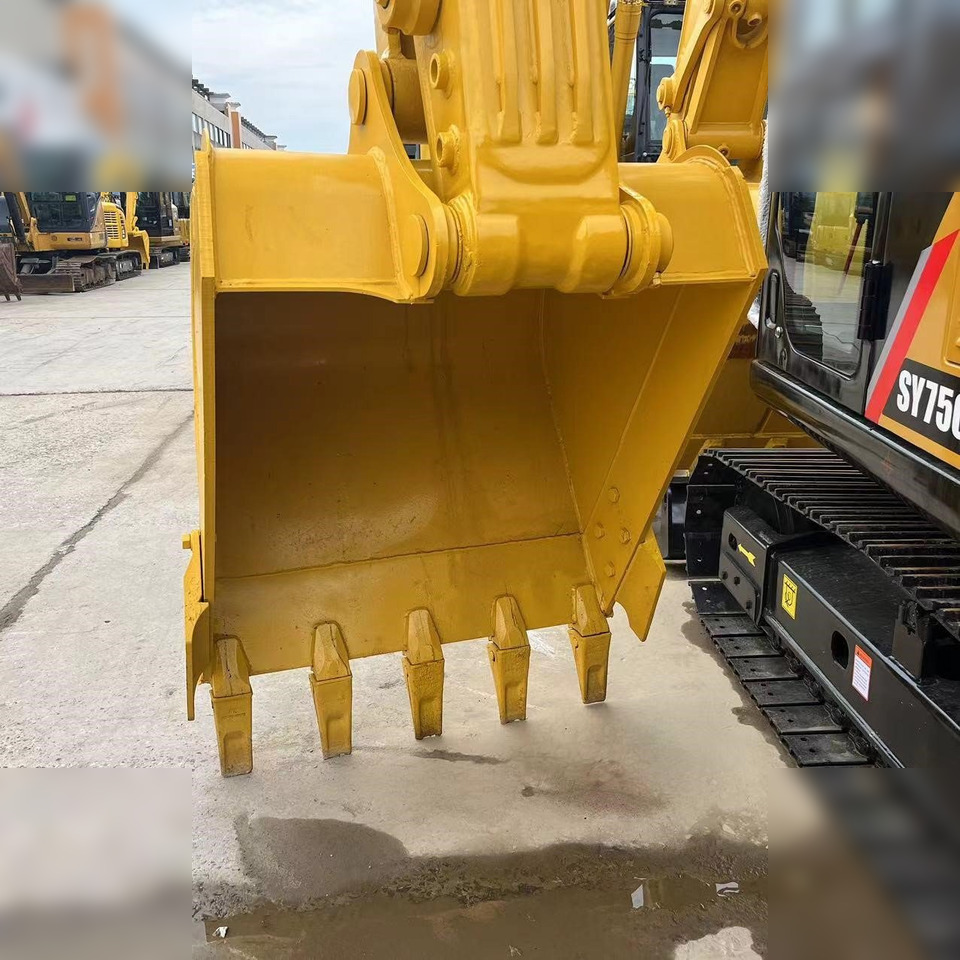 Excavadora de cadenas KOMATSU PC240 LC-8: foto 6