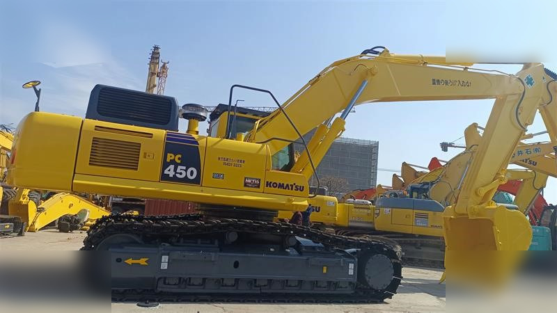 KOMATSU PC450-8 - Excavadora de cadenas: foto 1 KOMATSU PC450-8 - Excavadora de cadenas: foto 1