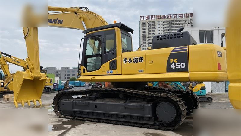 KOMATSU PC450-8 - Excavadora de cadenas: foto 1 KOMATSU PC450-8 - Excavadora de cadenas: foto 1