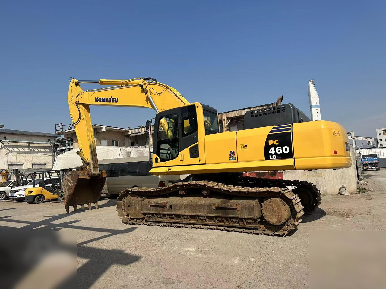KOMATSU PC460 LC-8 - Excavadora de cadenas: foto 1 KOMATSU PC460 LC-8 - Excavadora de cadenas: foto 1