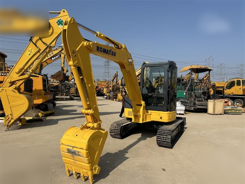 KOMATSU PC55MR-3 - Miniexcavadora: foto 2 KOMATSU PC55MR-3 - Miniexcavadora: foto 2
