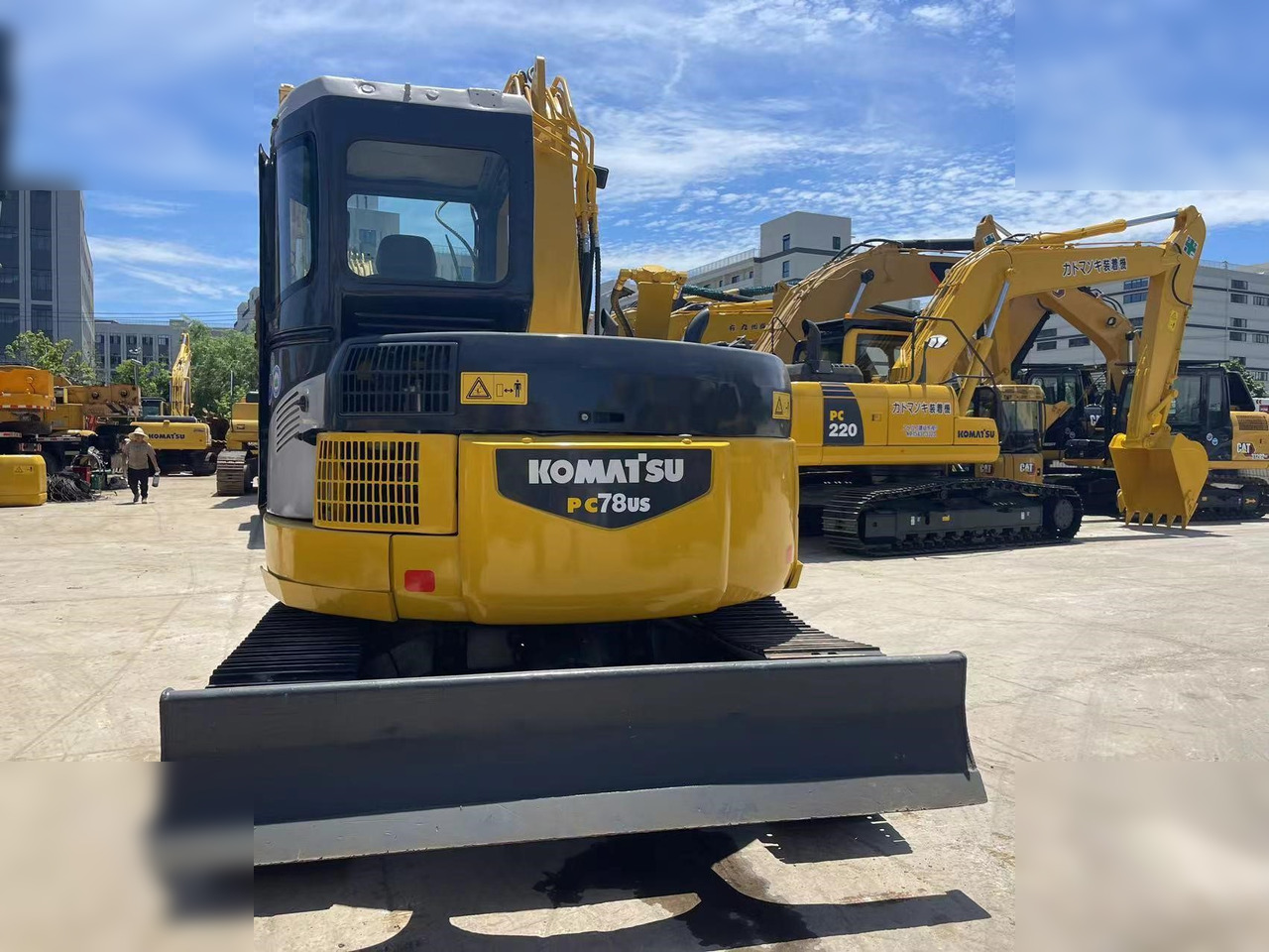 KOMATSU PC78US-6 - Excavadora de cadenas: foto 3 KOMATSU PC78US-6 - Excavadora de cadenas: foto 3