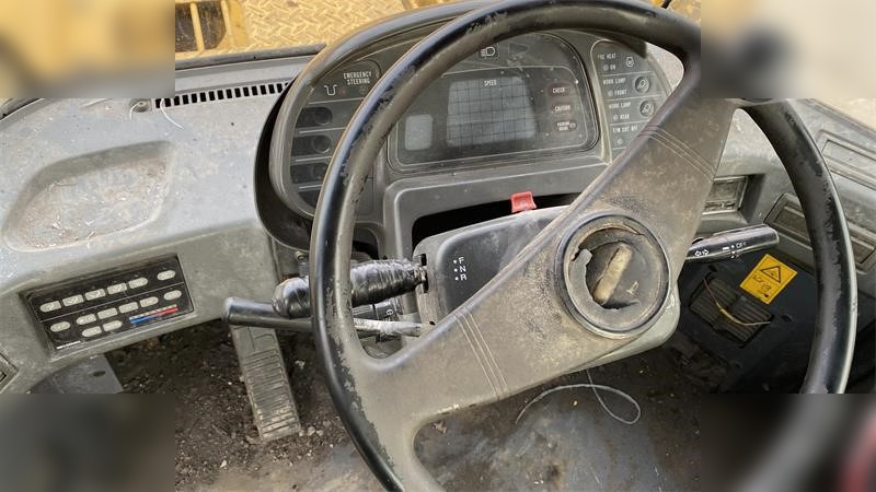 Cargadora de ruedas KOMATSU WA600-3: foto 10