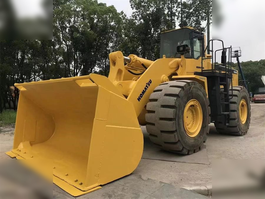 KOMATSU WA600-3 - Cargadora de ruedas: foto 2 KOMATSU WA600-3 - Cargadora de ruedas: foto 2