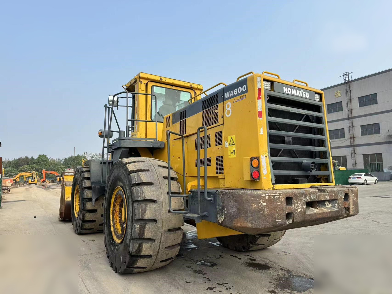 KOMATSU WA600-3 - Cargadora de ruedas: foto 3 KOMATSU WA600-3 - Cargadora de ruedas: foto 3