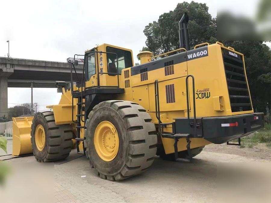 KOMATSU WA600-3 - Cargadora de ruedas: foto 5 KOMATSU WA600-3 - Cargadora de ruedas: foto 5