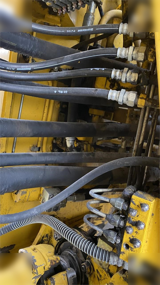 Cargadora de ruedas KOMATSU WA600-3: foto 7
