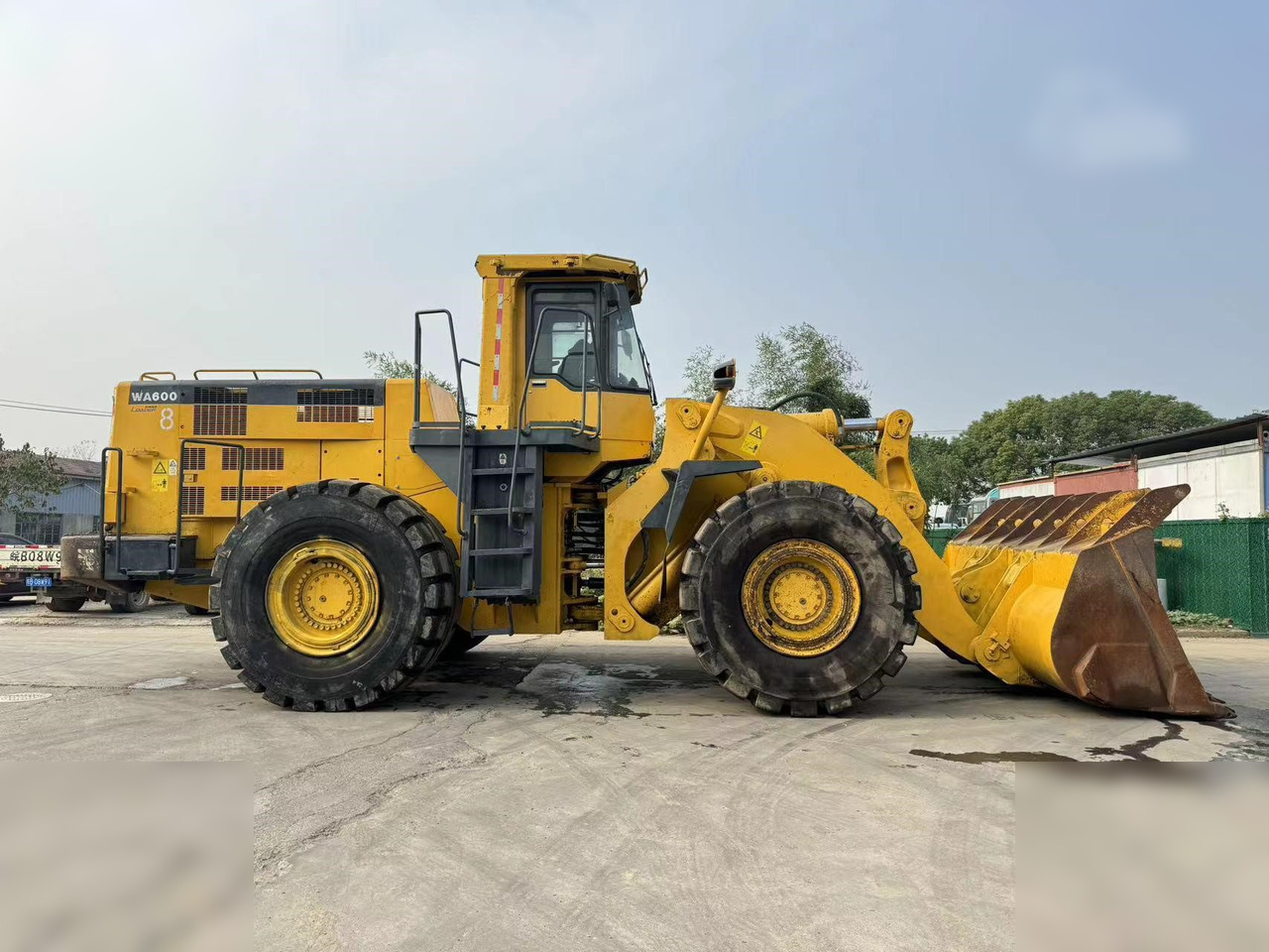 KOMATSU WA600-3 - Cargadora de ruedas: foto 2 KOMATSU WA600-3 - Cargadora de ruedas: foto 2