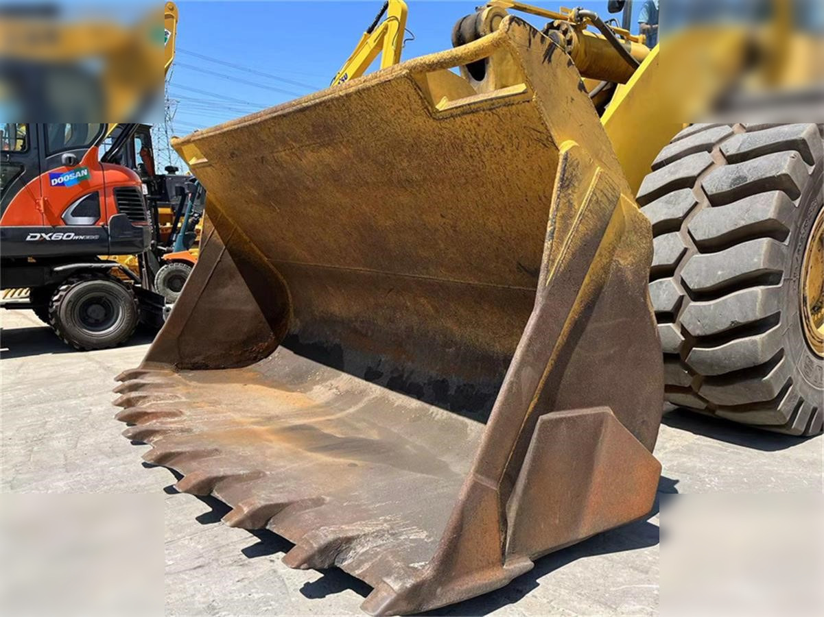 KOMATSU WA600-3 - Cargadora de ruedas: foto 4 KOMATSU WA600-3 - Cargadora de ruedas: foto 4