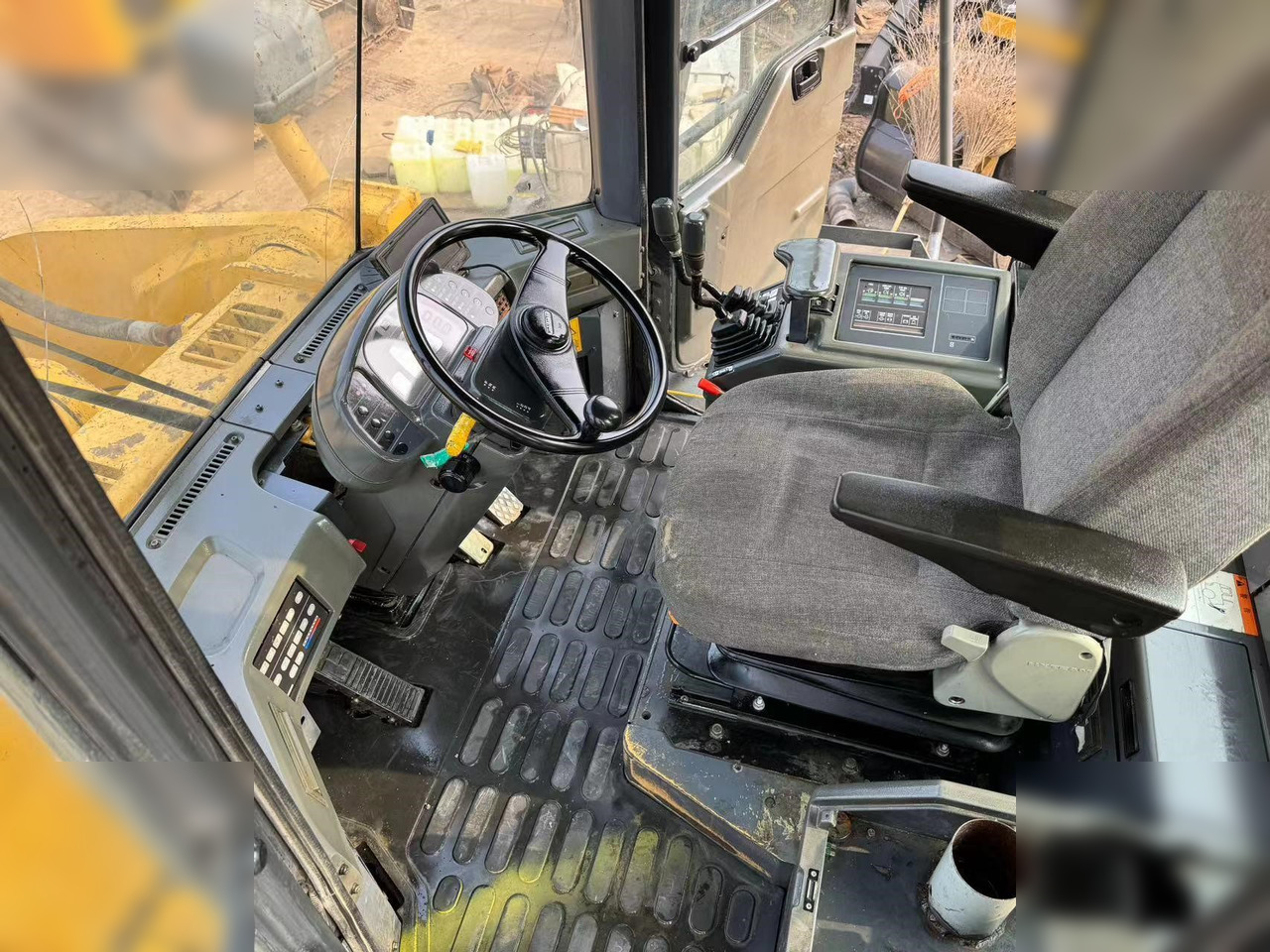 Cargadora de ruedas KOMATSU WA600-3: foto 8
