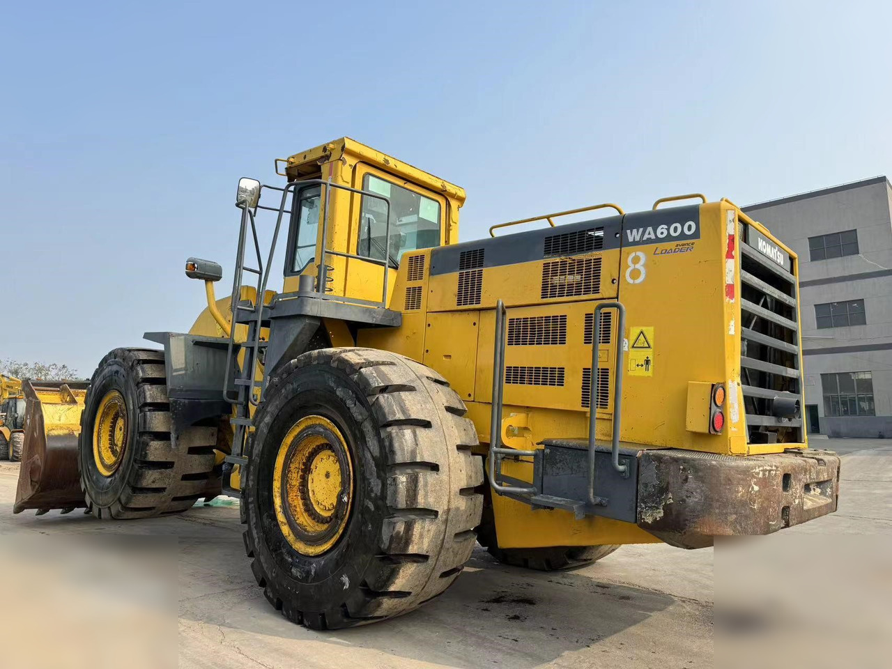 Cargadora de ruedas KOMATSU WA600-3: foto 7