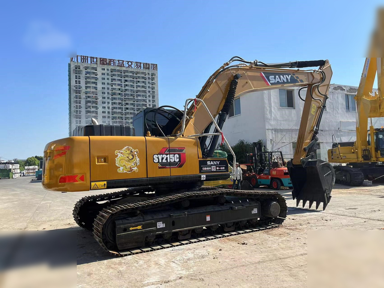 SANY SY215C - Excavadora de cadenas: foto 4 SANY SY215C - Excavadora de cadenas: foto 4