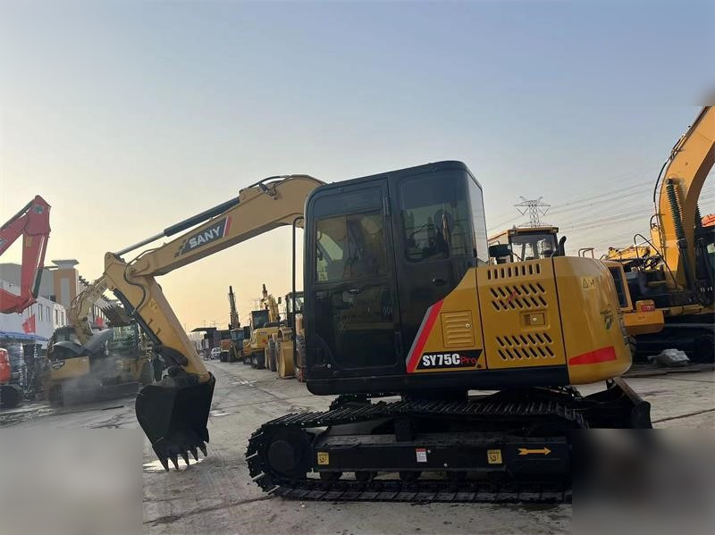 SANY SY75C - Excavadora de cadenas: foto 1 SANY SY75C - Excavadora de cadenas: foto 1