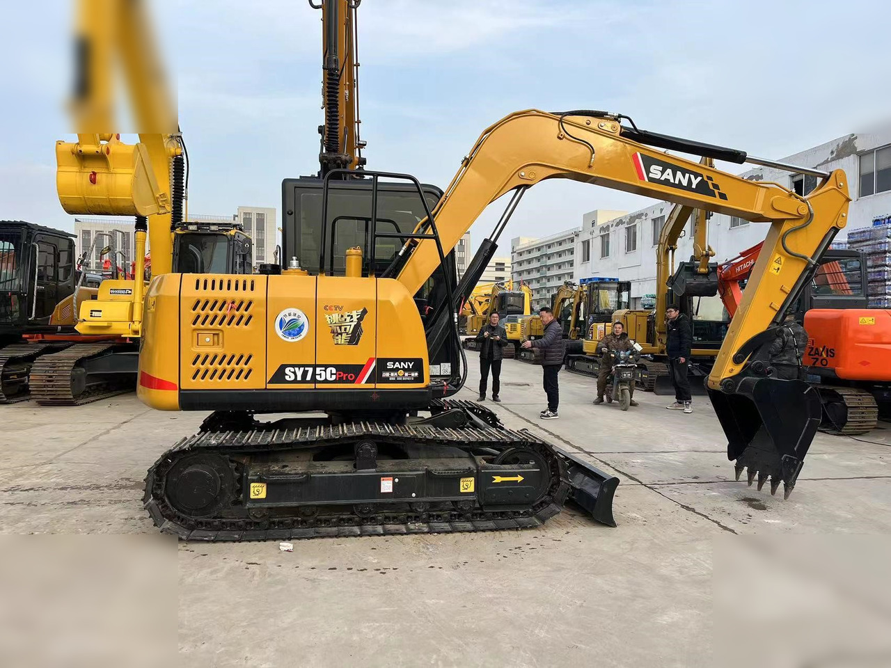 SANY SY75C - Excavadora de cadenas: foto 2 SANY SY75C - Excavadora de cadenas: foto 2