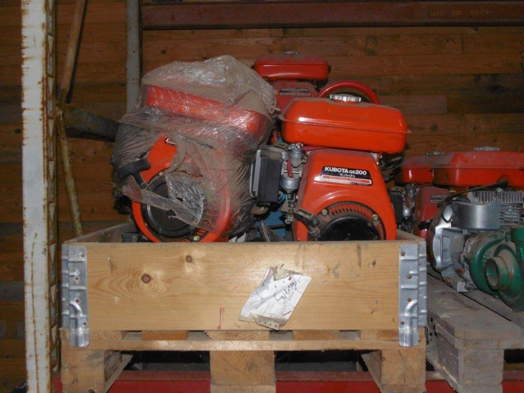 Kubota GS 200 - Equipo de construcción: foto 1 Kubota GS 200 - Equipo de construcción: foto 1