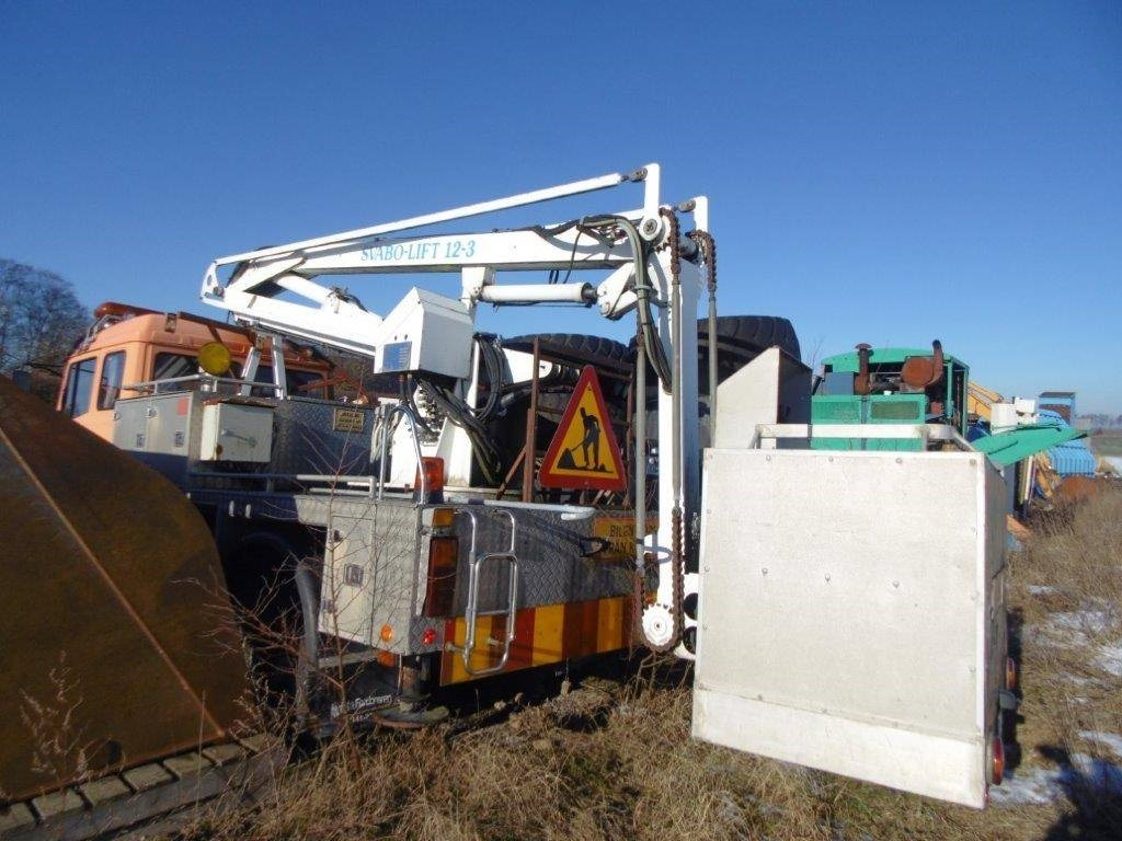 Skylift MB Crusher 1117 - Plataforma elevadora remolcable: foto 1 Skylift MB Crusher 1117 - Plataforma elevadora remolcable: foto 1