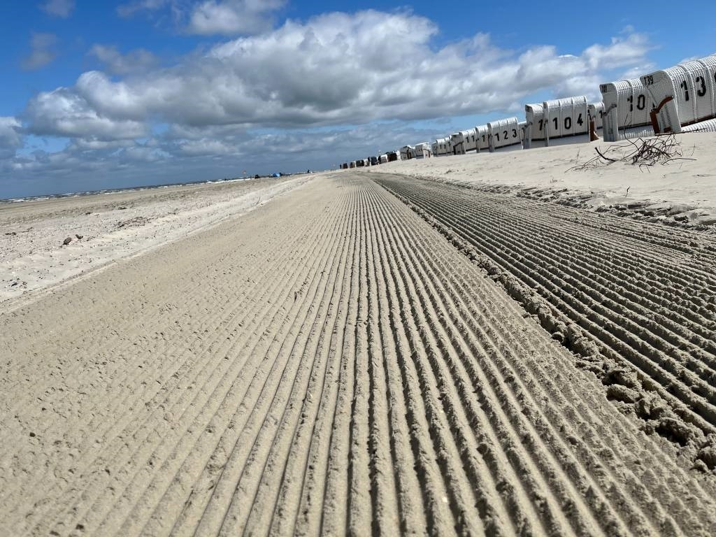 Strandrensare , Beach Teach BT 2000 till salu el. - Vehículo municipal: foto 2 Strandrensare , Beach Teach BT 2000 till salu el. - Vehículo municipal: foto 2