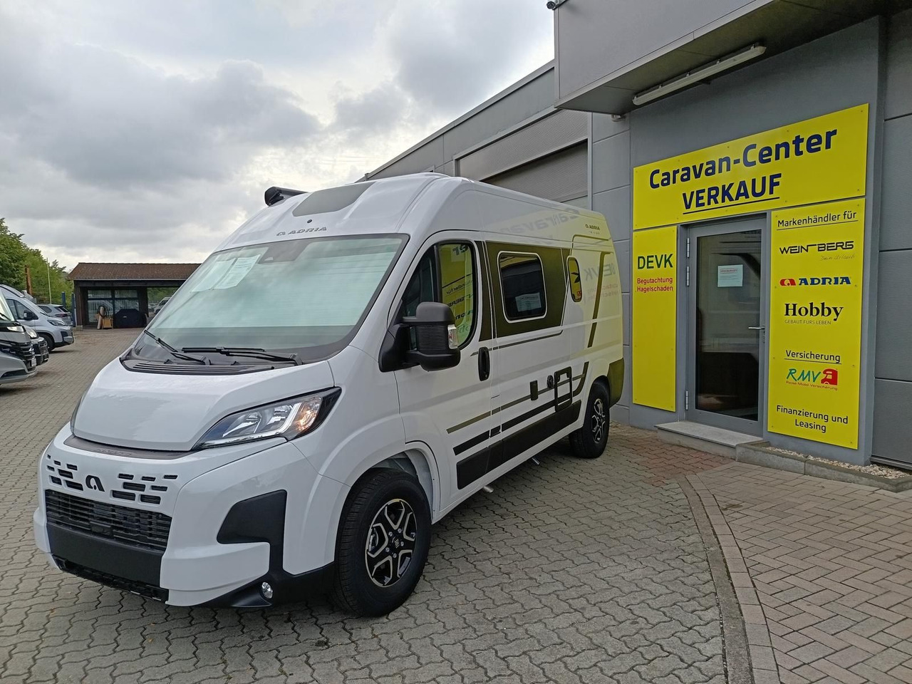 Adria Twin ALL-IN 540 SP*AUTOMATIK*SAFETY*STYLE*SOFORT - Cámper: foto 3 Adria Twin ALL-IN 540 SP*AUTOMATIK*SAFETY*STYLE*SOFORT - Cámper: foto 3