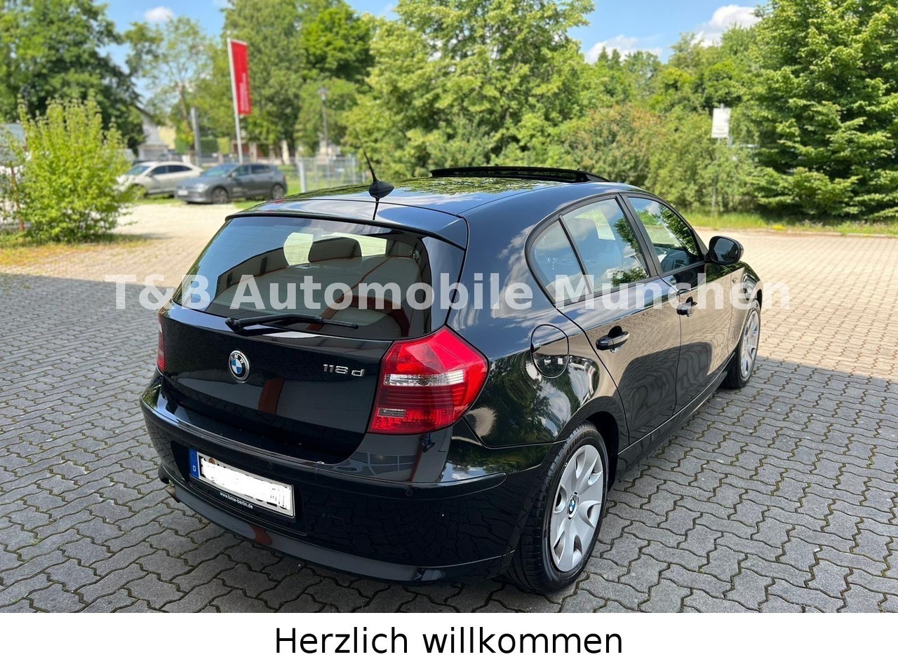 BMW 118d*Advantage-Paket*Klima*Navi*Xenon*PDC*1.Hand - Sedan: foto 5 BMW 118d*Advantage-Paket*Klima*Navi*Xenon*PDC*1.Hand - Sedan: foto 5