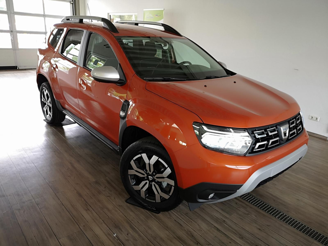 Dacia Duster Prestige Tce 130*KLIMA*SHZ*R-KAM*DAB*NAVI - SUV/ Todoterreno: foto 3 Dacia Duster Prestige Tce 130*KLIMA*SHZ*R-KAM*DAB*NAVI - SUV/ Todoterreno: foto 3