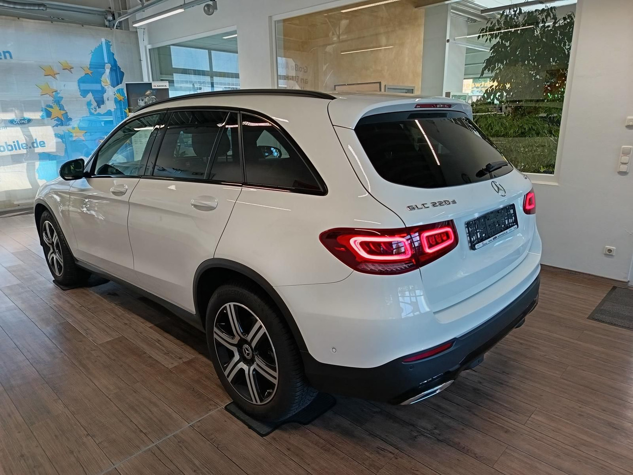 Mercedes-Benz GLC 220d AMG Line 4MATIC*AHK*NAVI*LED*R-KAM*DAB* - SUV/ Todoterreno: foto 4 Mercedes-Benz GLC 220d AMG Line 4MATIC*AHK*NAVI*LED*R-KAM*DAB* - SUV/ Todoterreno: foto 4
