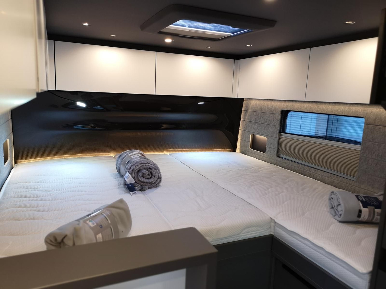 Autocaravana integral Niesmann + Bischoff iSmove 6.9 E 132 kW+AHK+SOLAR+ALDE+KLIMA+NAVI: foto 12
