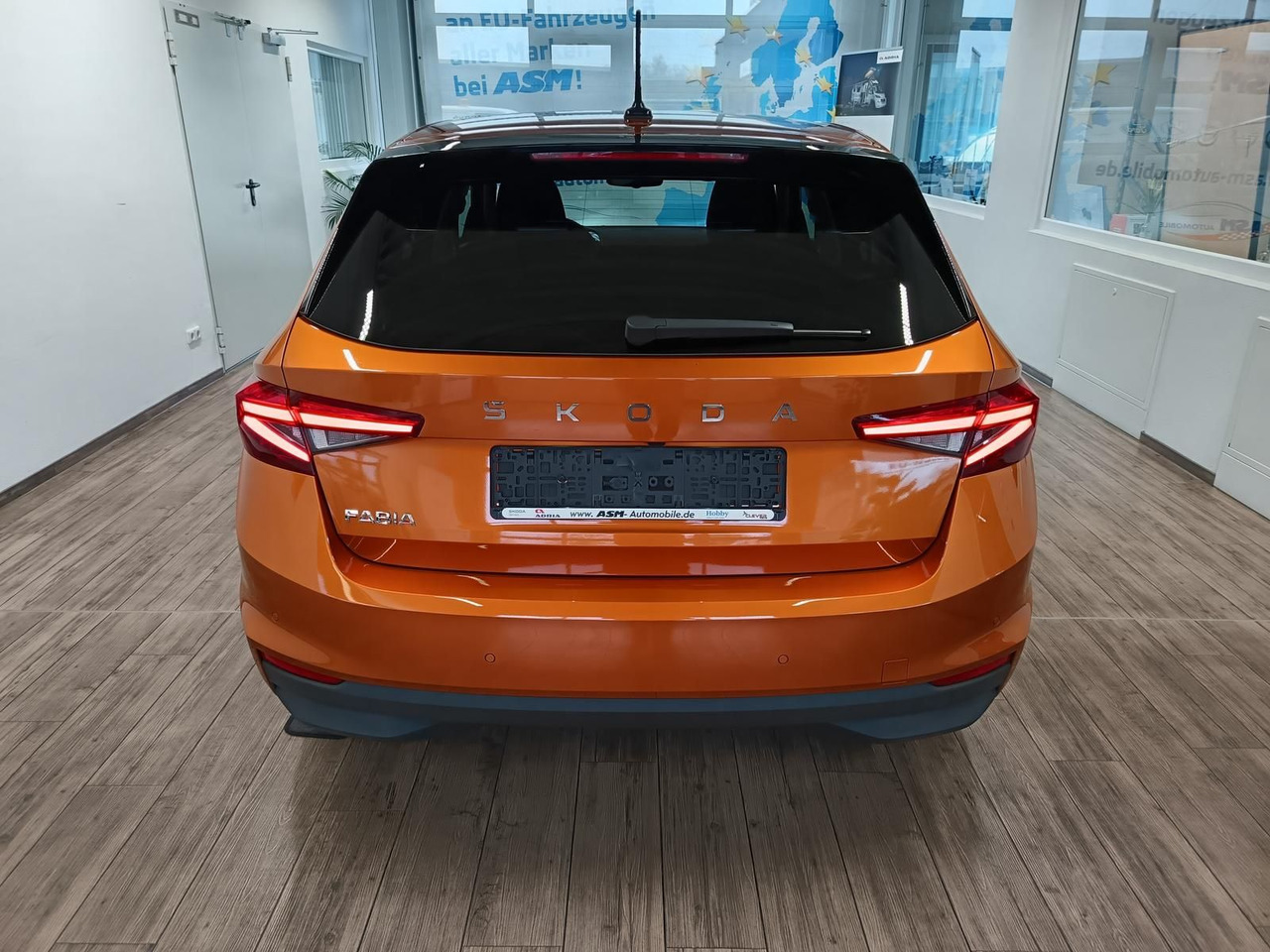 Skoda Fabia 130 Jahre 1,0 TSI*AHK-VORBER.*5J.GARANTIE* - Sedan: foto 5 Skoda Fabia 130 Jahre 1,0 TSI*AHK-VORBER.*5J.GARANTIE* - Sedan: foto 5