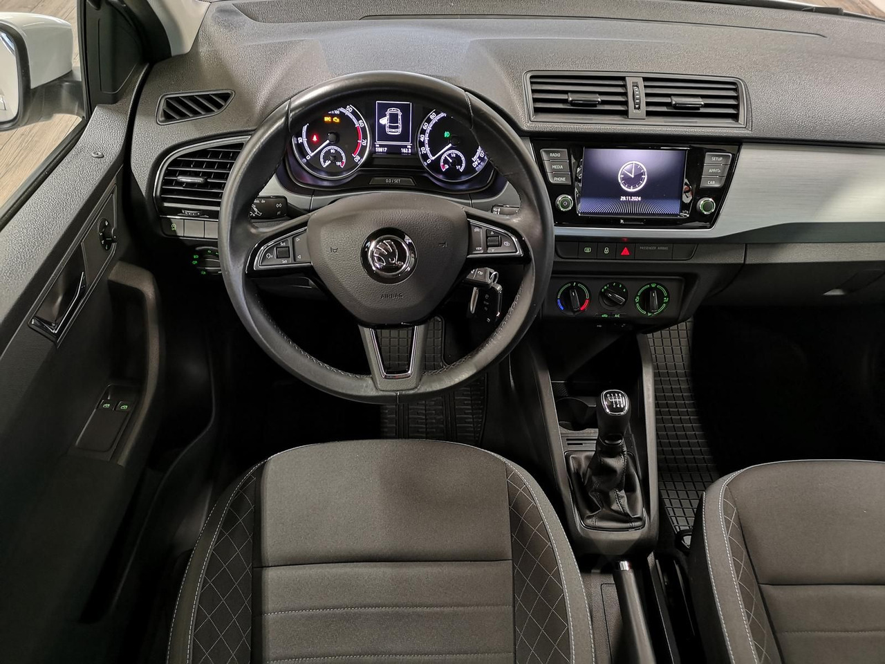 Coche familiar Skoda Fabia Combi Ambition 1.0TSI 81kW+R-KAM+PDC+KLIMA: foto 7