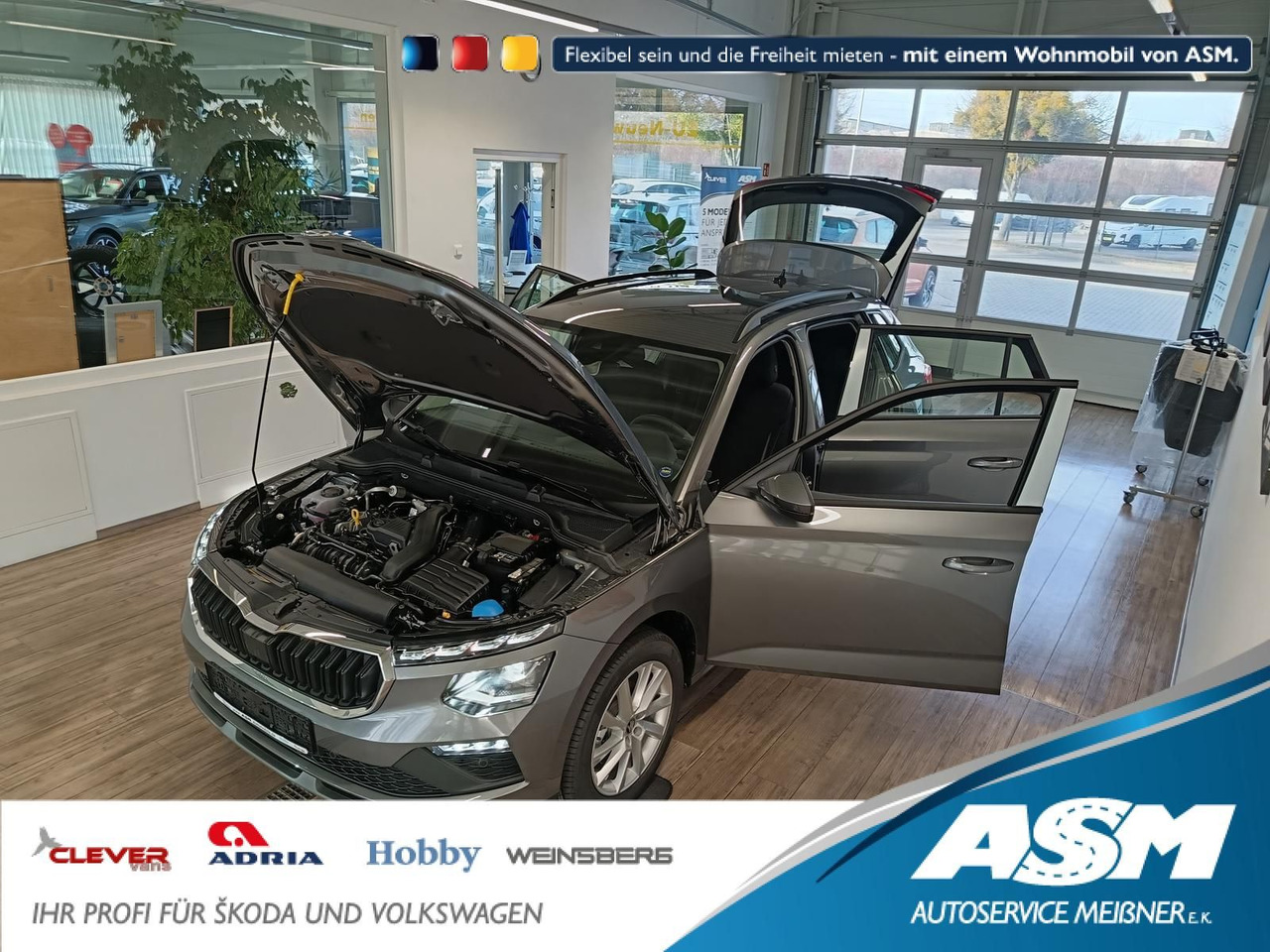 Skoda Kamiq 130 Jahre 1,5TSI DSG*AHK*ACC*LED*R-KAM*PDC - SUV/ Todoterreno: foto 1 Skoda Kamiq 130 Jahre 1,5TSI DSG*AHK*ACC*LED*R-KAM*PDC - SUV/ Todoterreno: foto 1