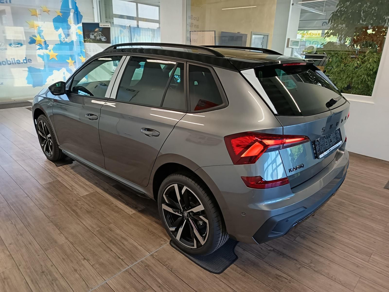 Skoda Kamiq Monte Carlo 1,5 TSI DSG*AHK*PANO*LED*ACC* - SUV/ Todoterreno: foto 4 Skoda Kamiq Monte Carlo 1,5 TSI DSG*AHK*PANO*LED*ACC* - SUV/ Todoterreno: foto 4