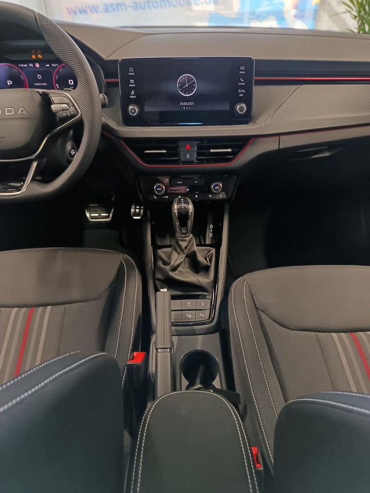 SUV/ Todoterreno Skoda Kamiq Monte Carlo 1,5 TSI DSG*PANO*AHK*5J.GARANT: foto 10