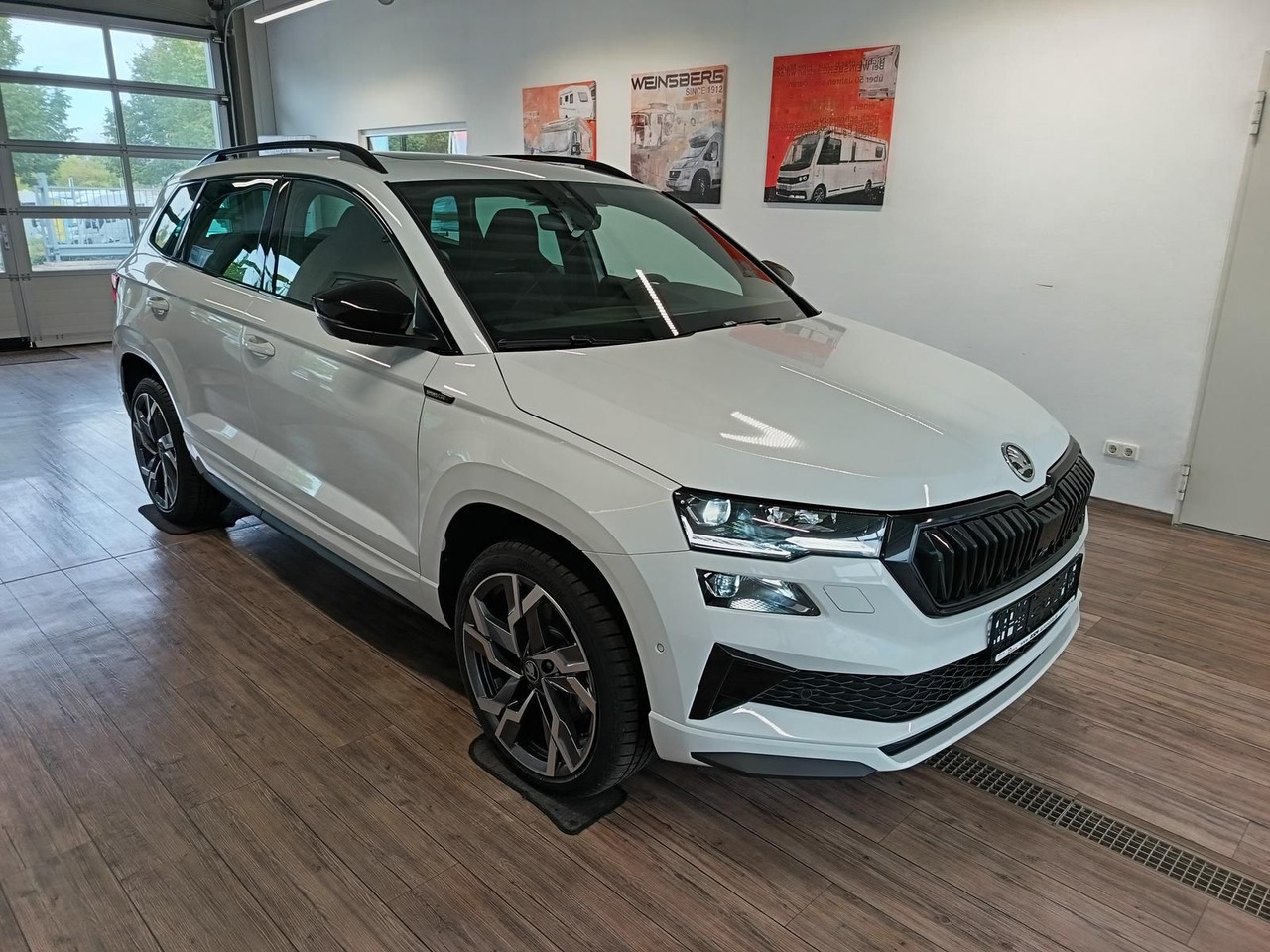 Skoda Karoq Sportline 1,5 TSI DSG*AHK*PSD*STD.HZG*NAVI - SUV/ Todoterreno: foto 3 Skoda Karoq Sportline 1,5 TSI DSG*AHK*PSD*STD.HZG*NAVI - SUV/ Todoterreno: foto 3
