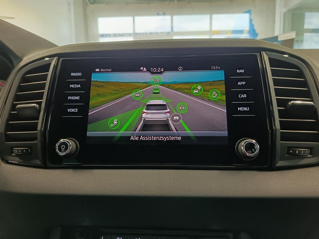 SUV/ Todoterreno Skoda Karoq Sportline 1,5 TSI DSG*AHK*PSD*STD.HZG*NAVI: foto 13