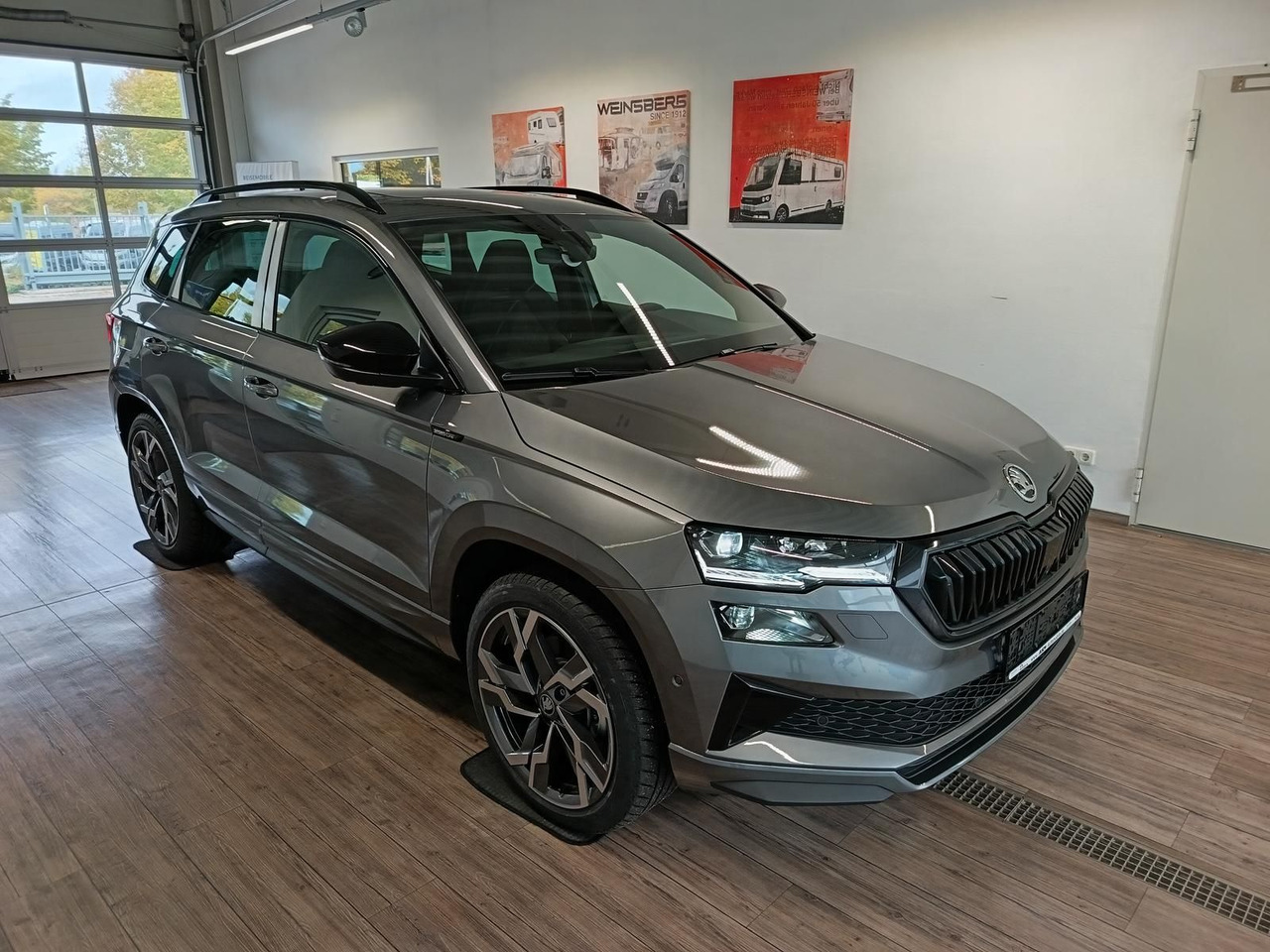 Skoda Karoq Sportline 2,0 TDI 4x4*AHK*PSD*STD.HZG*DCC* - SUV/ Todoterreno: foto 3 Skoda Karoq Sportline 2,0 TDI 4x4*AHK*PSD*STD.HZG*DCC* - SUV/ Todoterreno: foto 3
