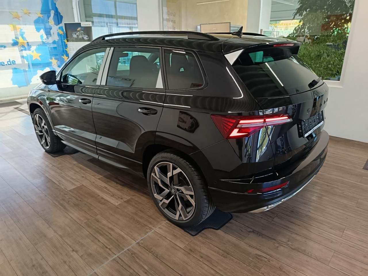Skoda Karoq Sportline 2,0 TDI 4x4*AHK*PSD*STD.HZG*DCC* - SUV/ Todoterreno: foto 4 Skoda Karoq Sportline 2,0 TDI 4x4*AHK*PSD*STD.HZG*DCC* - SUV/ Todoterreno: foto 4